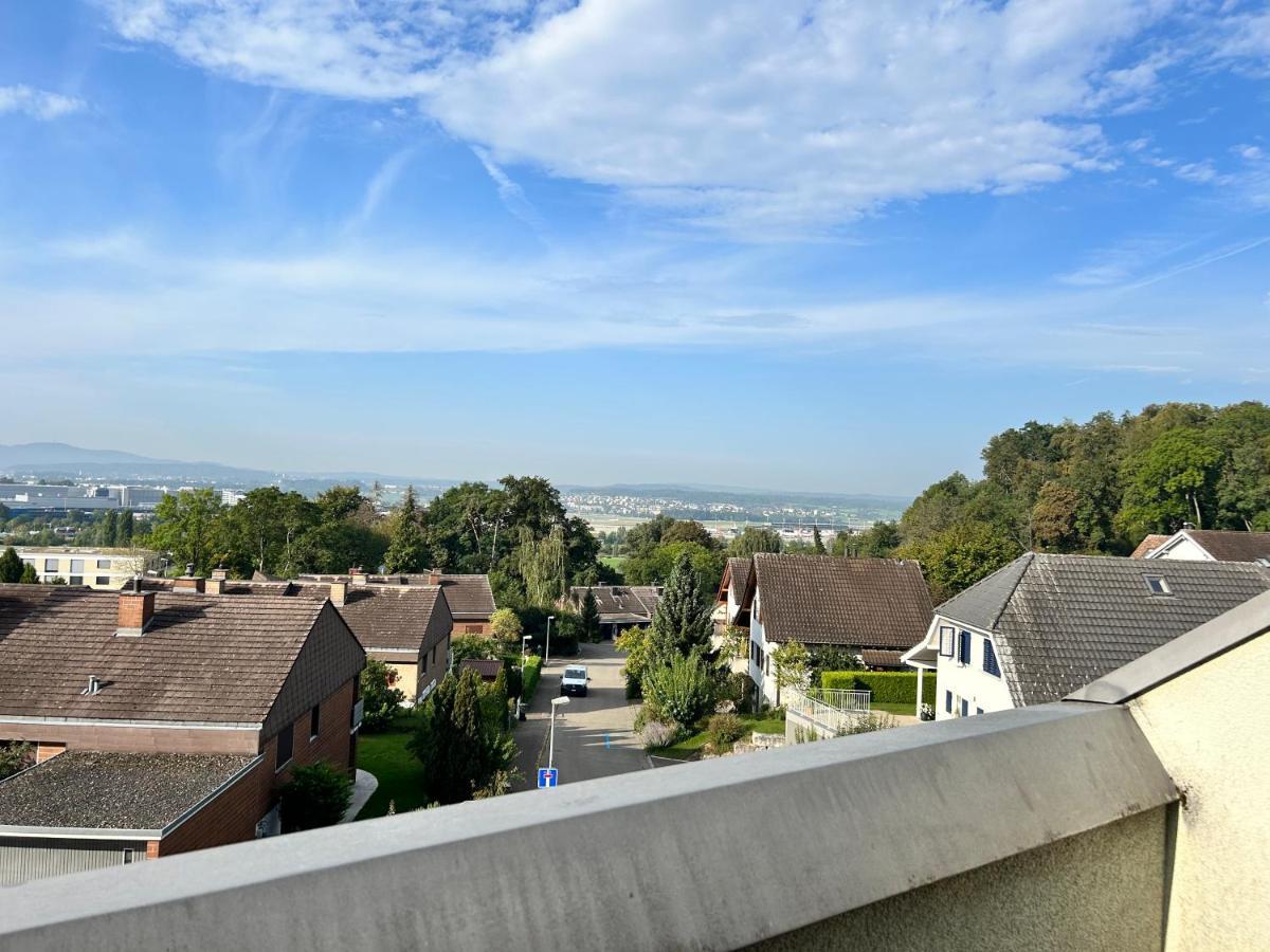 Dachwohnung In Flughafennaehe Kloten Exterior foto